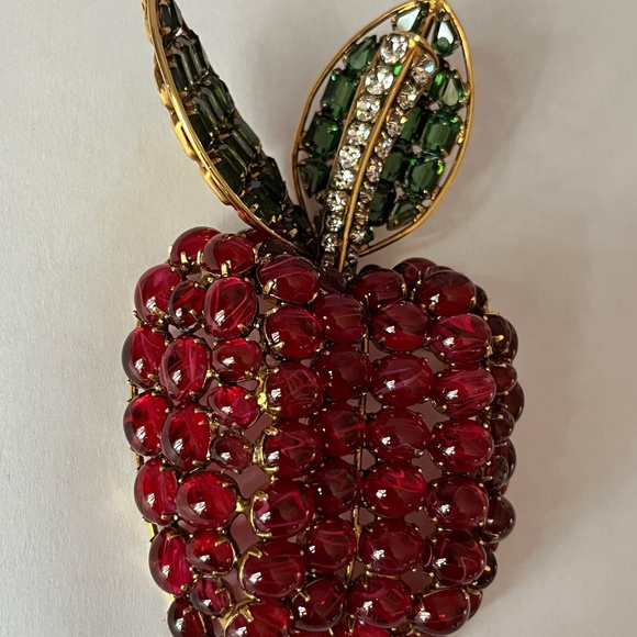 IRADJ MOINI Vintage Large Apple Fruit Brooch Pin Costume Designer Jewelry - Picture 4 of 10